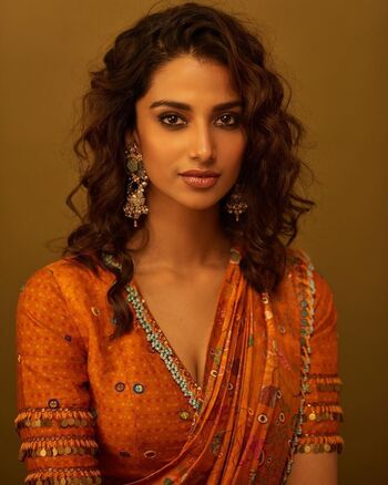 meenakshichaudhary