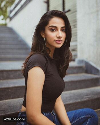 meenakshichaudhary