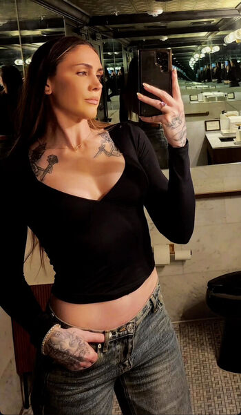 megan_anderson