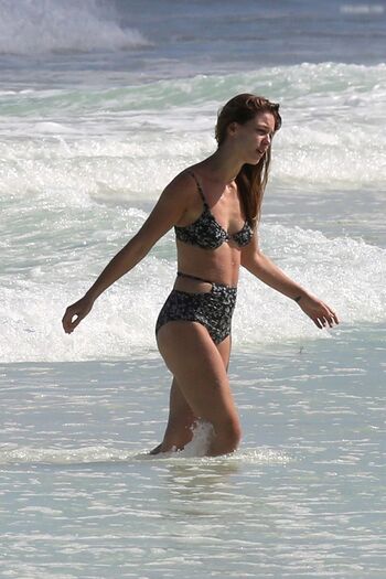 Melissa Benoist