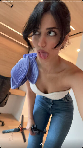 Melody Oz