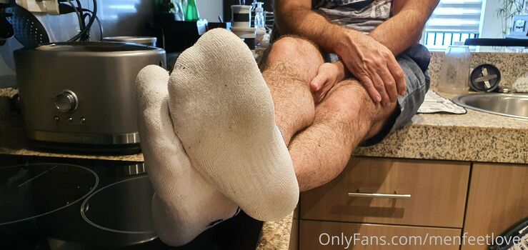 menfeetlover