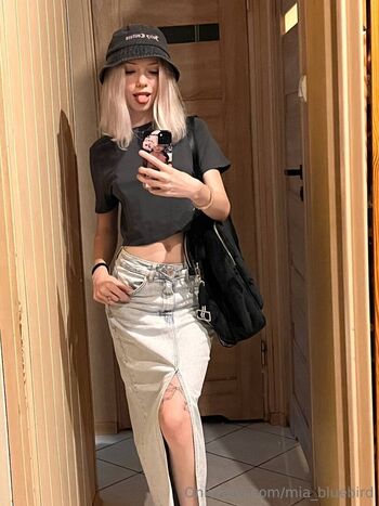 Mia_Bluebird