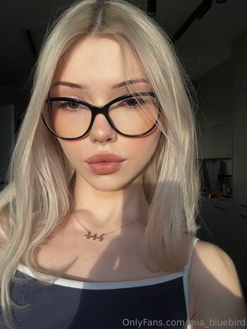 Mia_Bluebird