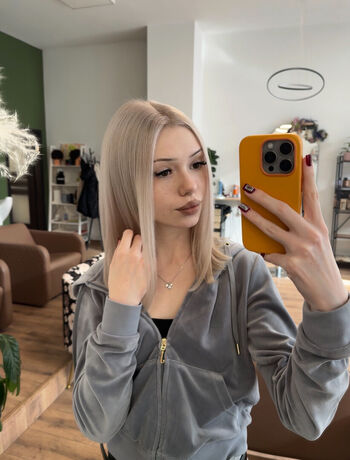 Mia_Bluebird