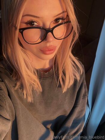 Mia_Bluebird