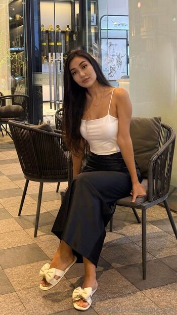 mia_jeen