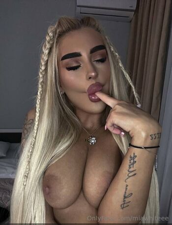 miawhiteee