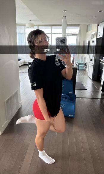 Mikayla Campinos