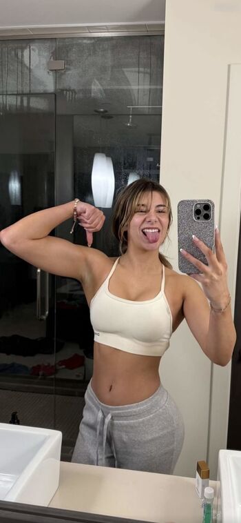 Mikayla Campinos