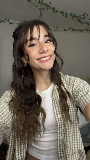 Mikayla Campinos