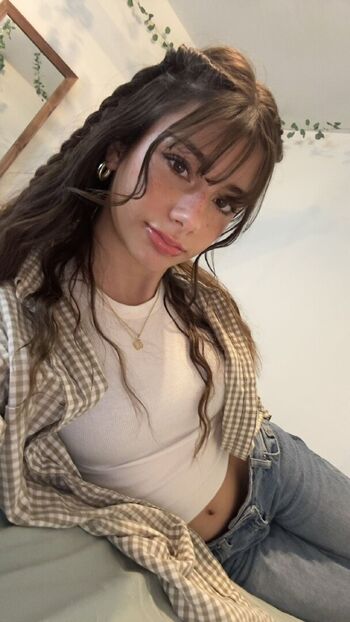Mikayla Campinos