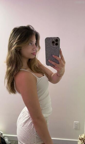 Mikayla Campinos