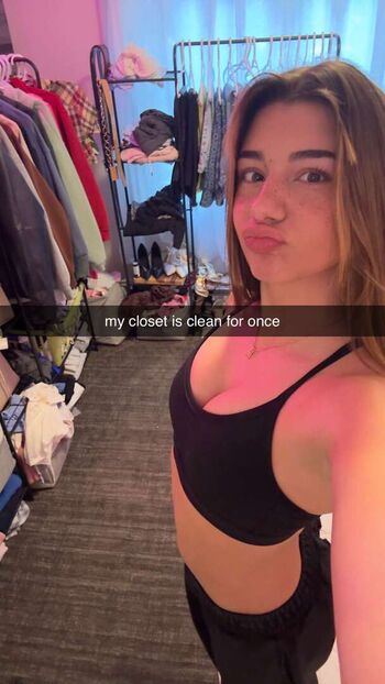 Mikayla Campinos