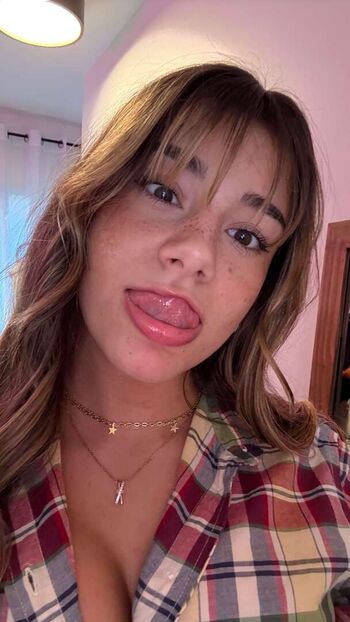 Mikayla Campinos