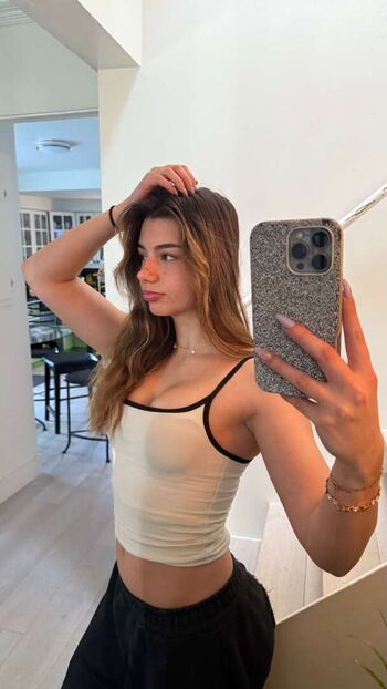 Mikayla Campinos