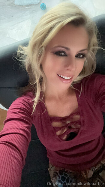 mildwifebarbie