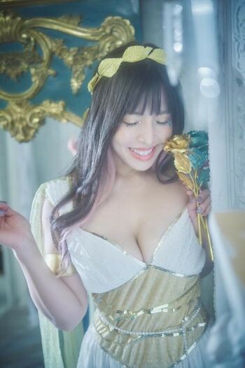 Mina Shirakawa