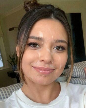 Miranda Cosgrove