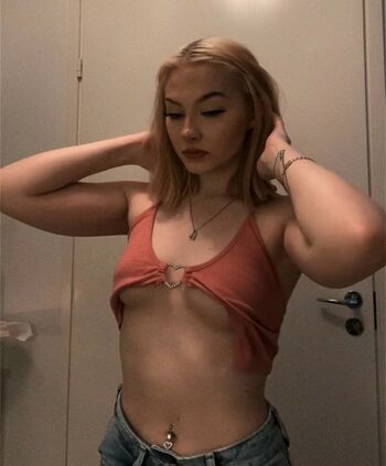 Miranda Felicia