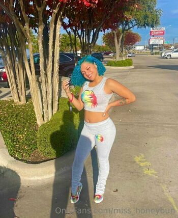 miss.honeybun