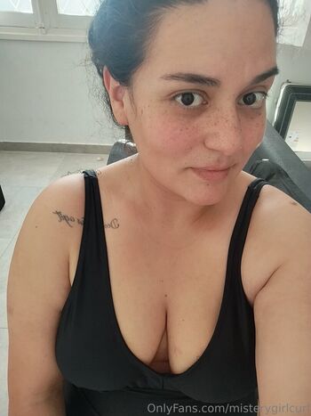 misterygirlcurl