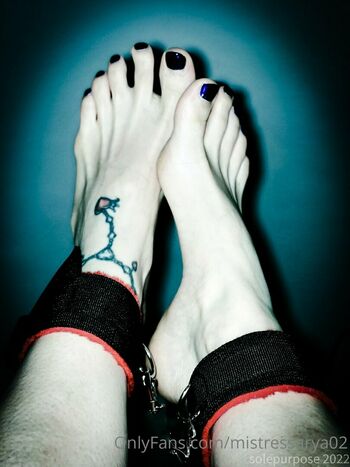 mistressarya02