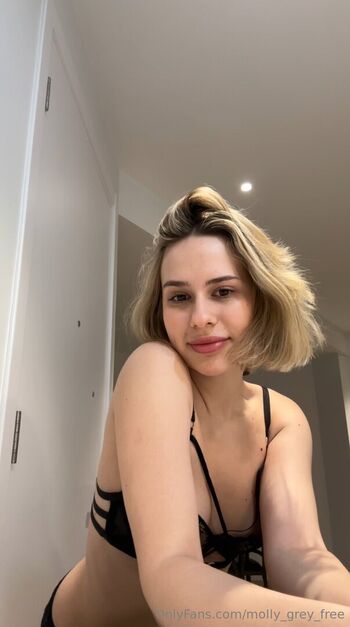 molly_grey_free