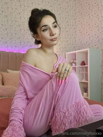 mollyfoxxxo