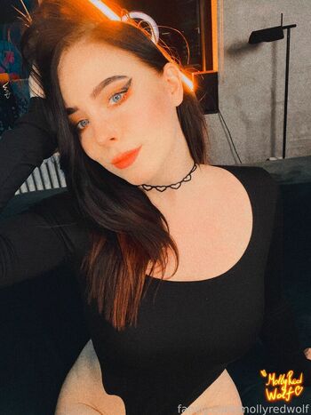 MollyRedWolf