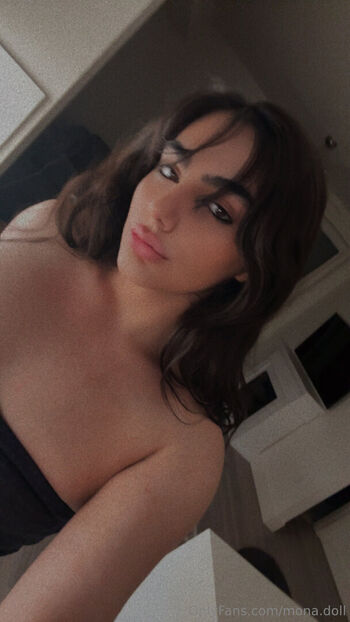 mona.doll