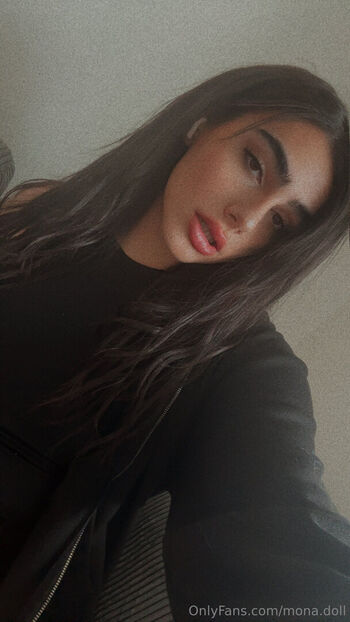 mona.doll
