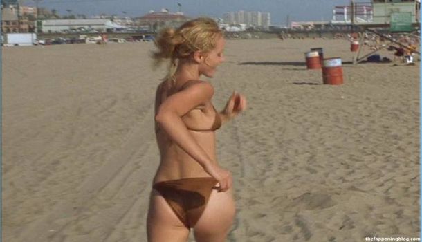 Monet Mazur