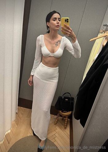 monica_de_mistress
