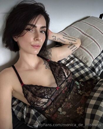 monica_de_mistress