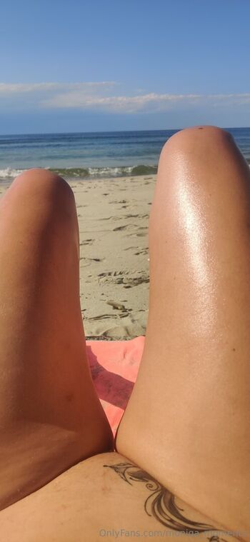 moniqa_moments