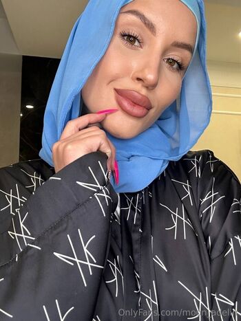 moon_adelin