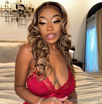 moorexxxclusive