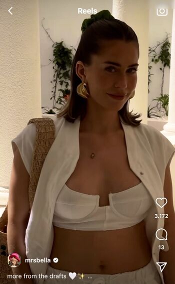 Mrs.Bella