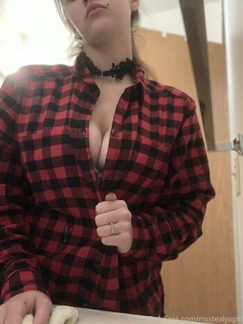 msstealyagirl