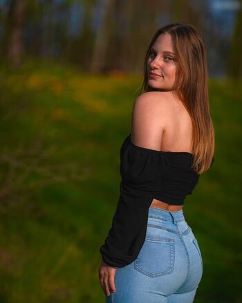 mxchxllx.s / Michelle