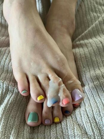 myposedtoes