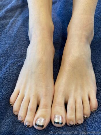 myposedtoes