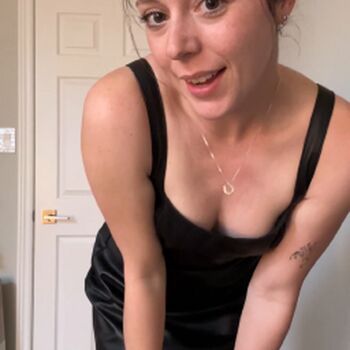 Nadia Foxx