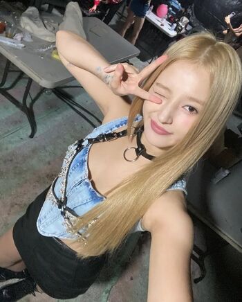 Nancy Momoland