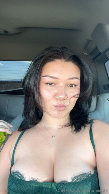 naomiii889