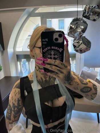 nasty_bimbo