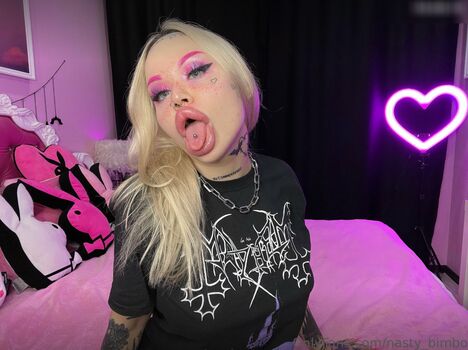 nasty_bimbo