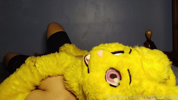 naughty_louie