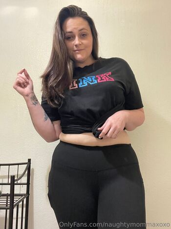 naughtymommaxoxo